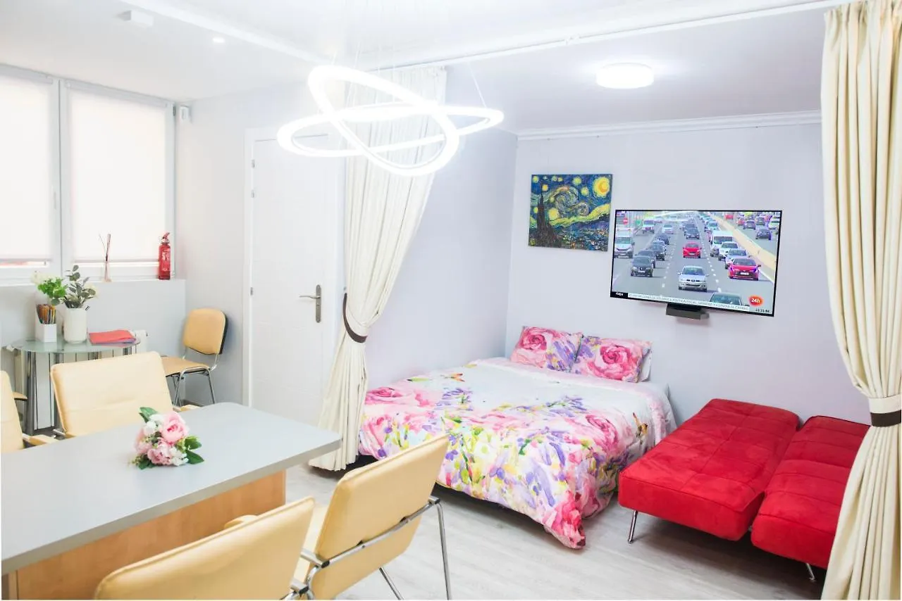 Camp Nou, Europa Fira - Modern Two-Bedroom Apartment With Heating L'Hospitalet de Llobregat