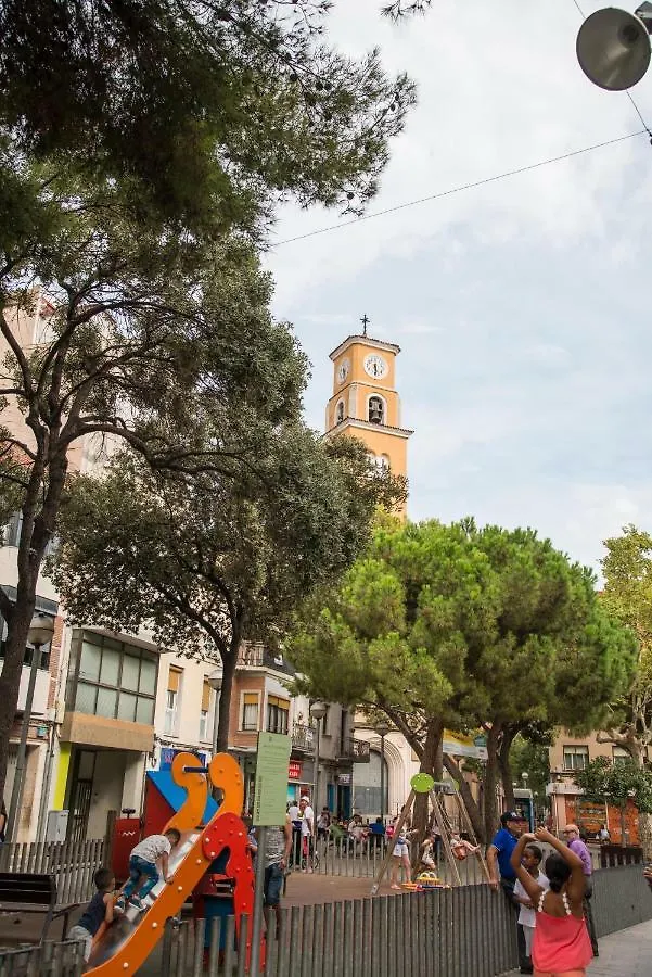 Camp Nou, Europa Fira - Modern Two-Bedroom Apartment With Heating L'Hospitalet de Llobregat 0*,  Spanien