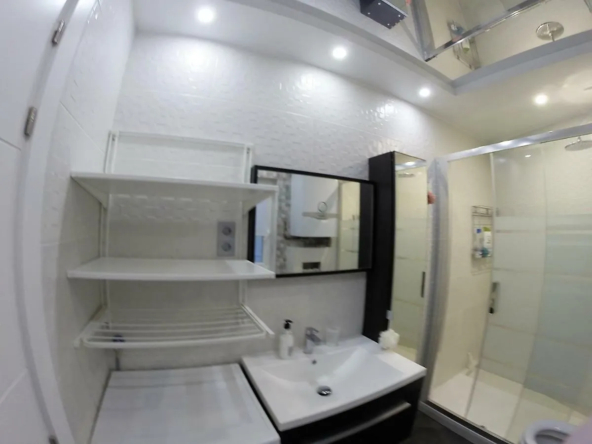 Camp Nou, Europa Fira - Modern Two-Bedroom Apartment With Heating L'Hospitalet de Llobregat 0*,