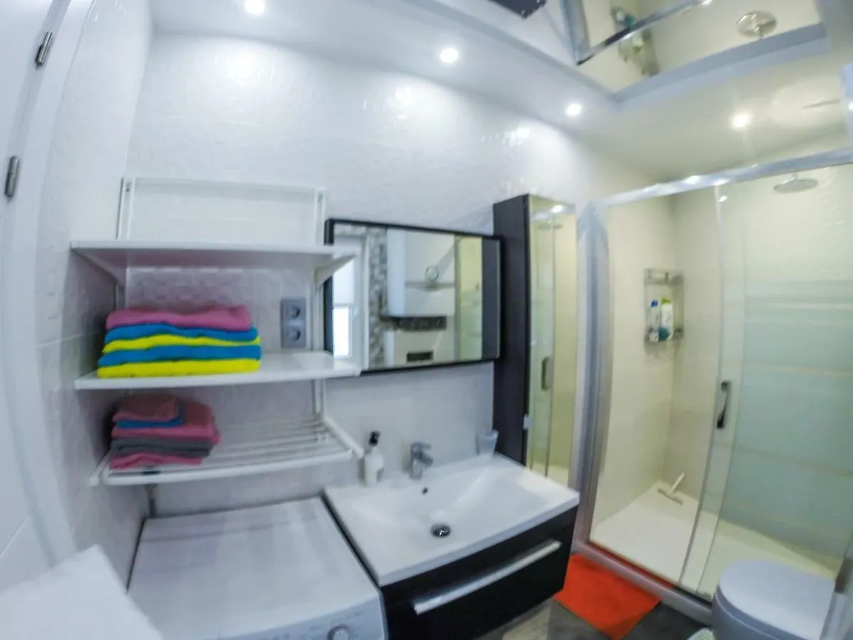 Camp Nou, Europa Fira - Modern Two-Bedroom Apartment With Heating L'Hospitalet de Llobregat