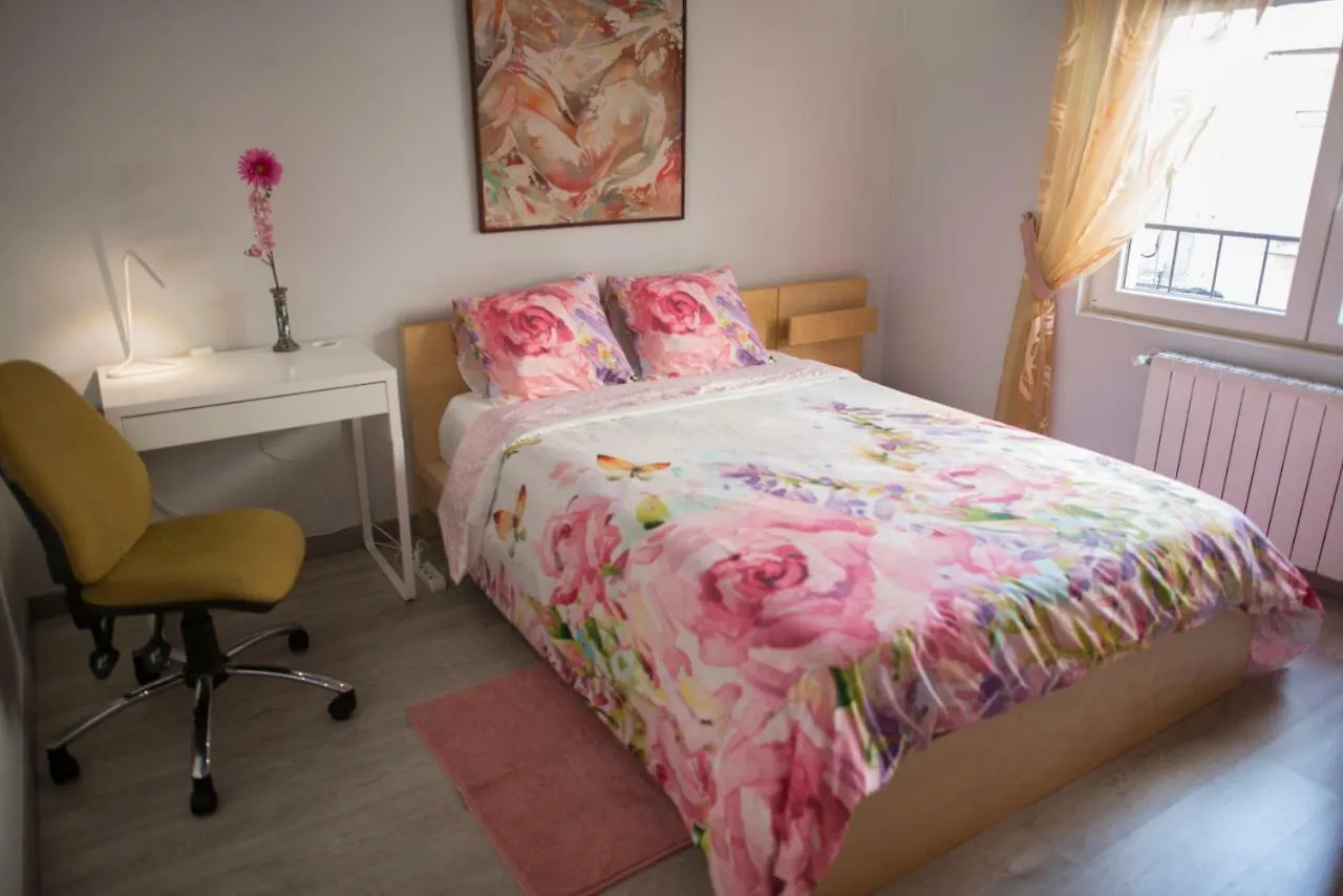 Camp Nou, Europa Fira - Modern Two-Bedroom Apartment With Heating L'Hospitalet de Llobregat